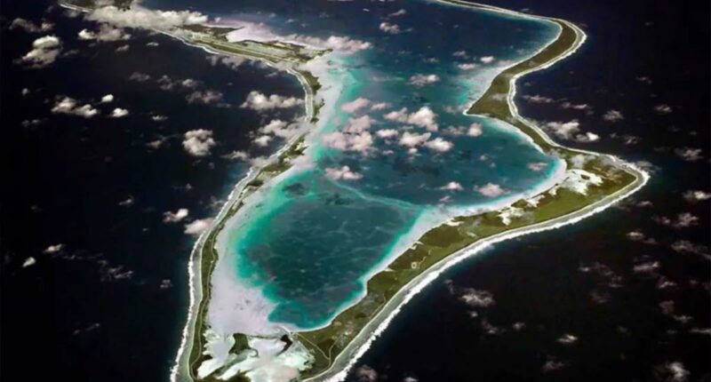 Iran targets US-UK Diego Garcia military base â 2K miles away â with ballistic missiles: report